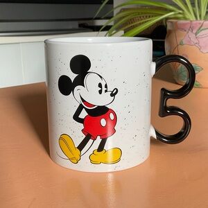 BIG Mickey Mouse 20 oz. coffee mug